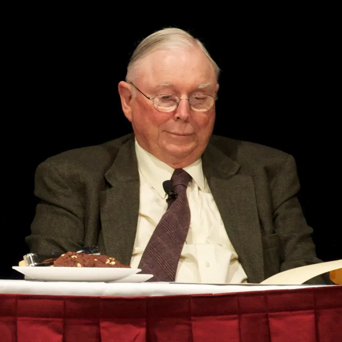 What's Charlie Munger's Secret to Wealth and Success?